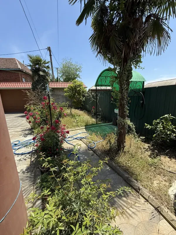 Satılır 7 otaqlı həyət evi 280 m²