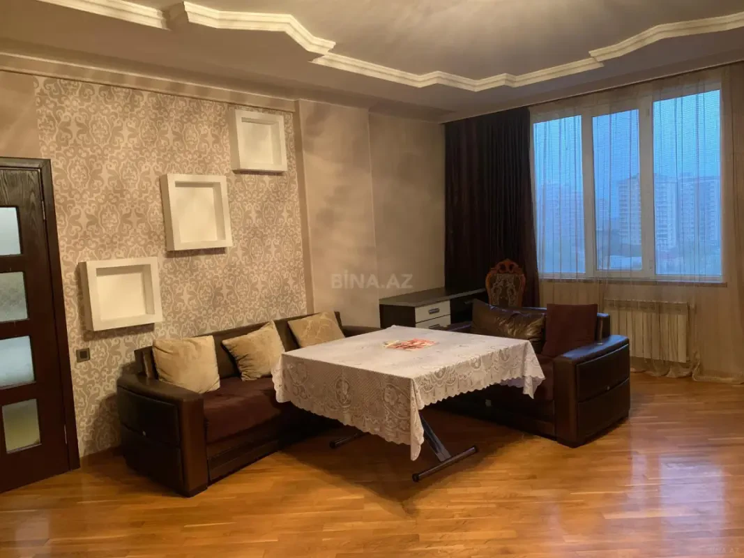 Kirayə verilir 2 otaqlı mənzil 100 m²