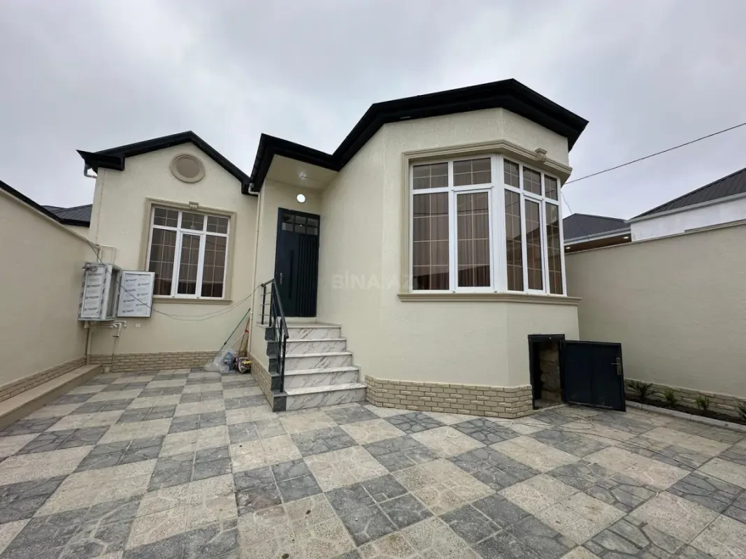 Satılır 4 otaqlı həyət evi 120 m²