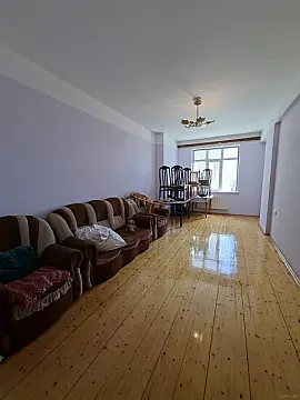 Kirayə verilir 2 otaqlı mənzil 95 m² — Bakı, İnşaatçılar 2 otaq 95.00 m²