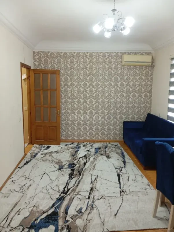Kirayə verilir 2 otaqlı mənzil 60 m²