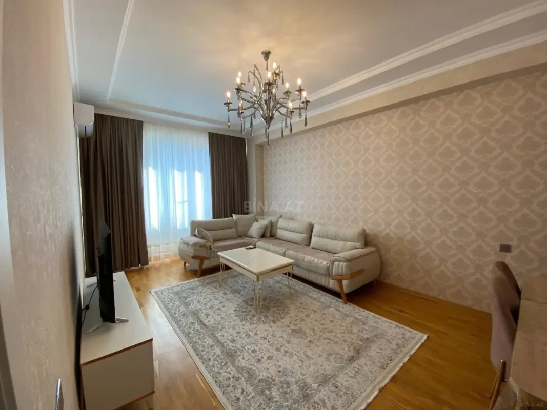Kirayə verilir 2 otaqlı mənzil 75 m²
