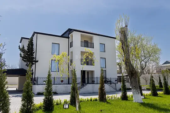 Satılır 10 otaqlı həyət evi 655 m² — Bakı, Novxanı 10 otaq 655.00 m²