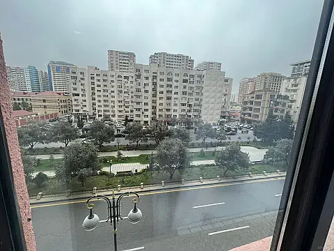 Kirayə verilir 3 otaqlı mənzil 115 m² — Bakı, Həzi Aslanov qəs. 3 otaq 115.00 m²
