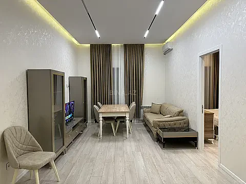 Kirayə verilir 3 otaqlı mənzil 110 m² — Bakı 3 otaq 110.00 m²
