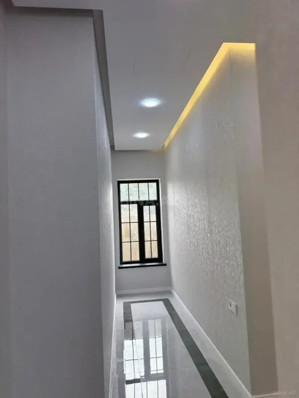 Satılır 5 otaqlı həyət evi 205 m²