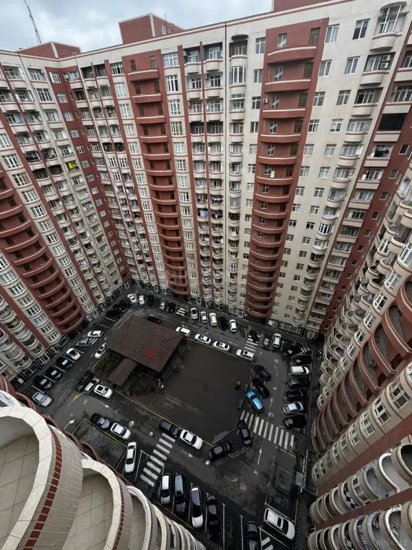 Kirayə verilir 3 otaqlı mənzil 125 m²