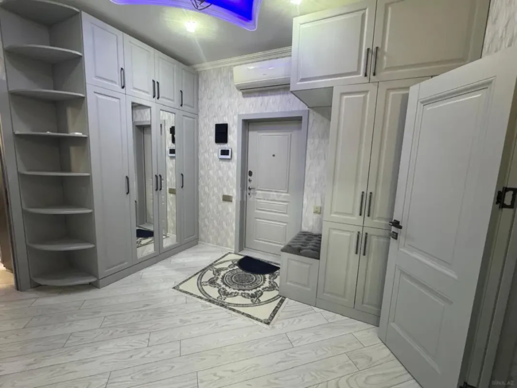 Kirayə verilir 3 otaqlı mənzil 96 m²