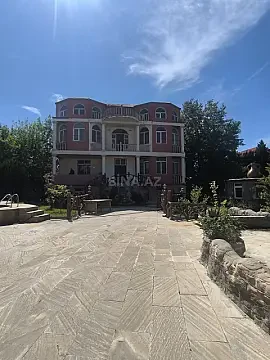 Satılır 8 otaqlı həyət evi 400 m² — Bakı, Novxanı 8 otaq 400.00 m²