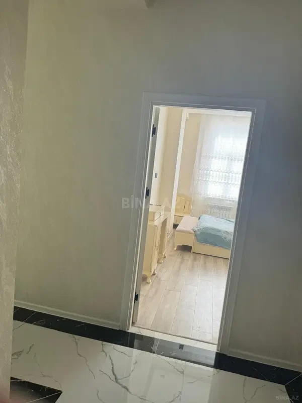 Kirayə verilir 2 otaqlı mənzil 74 m²