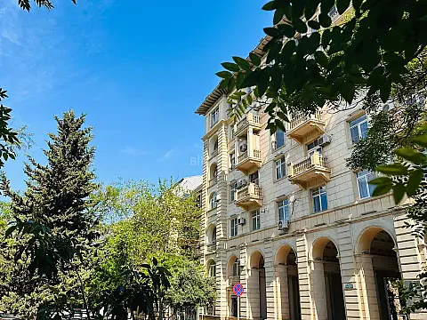 Satılır 3 otaqlı mənzil 85 m² — Bakı 3 otaq 85.00 m²