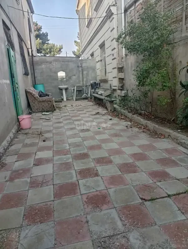 Kirayə verilir 5 otaqlı həyət evi 240 m²