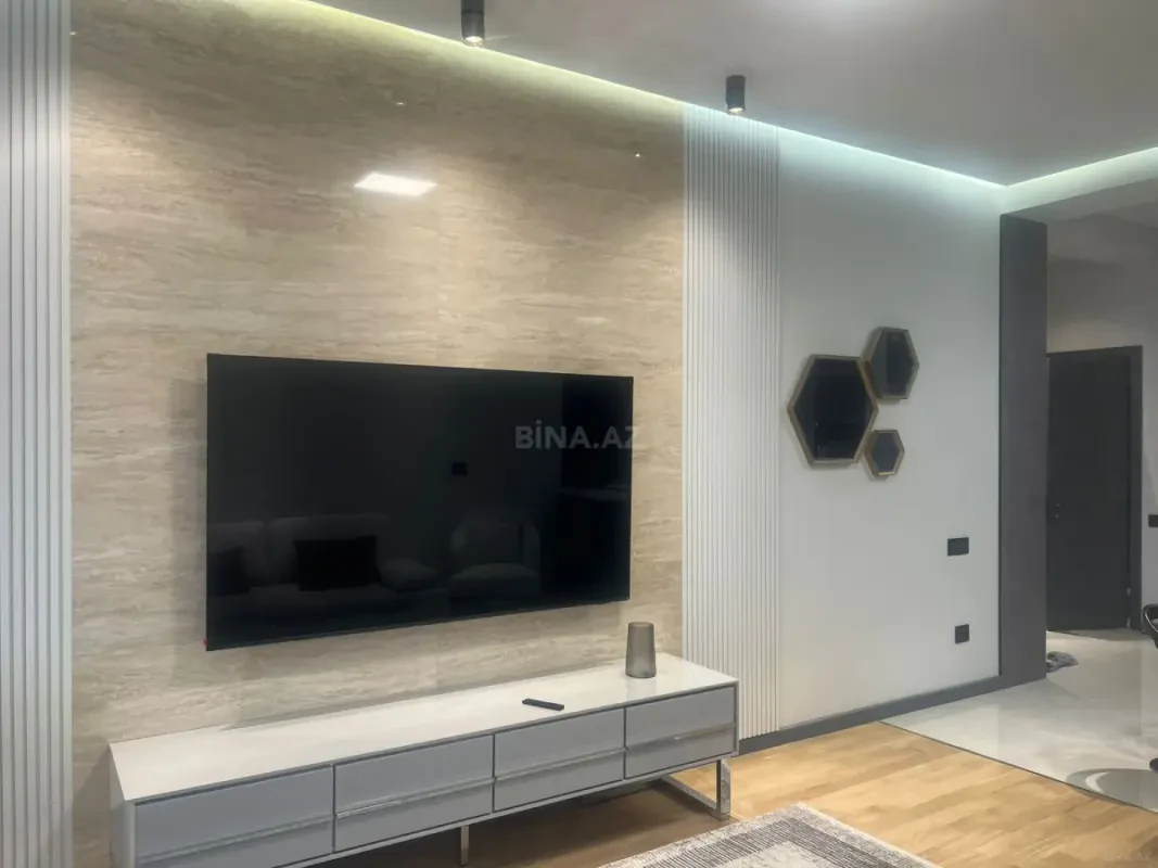 Kirayə verilir 2 otaqlı mənzil 70 m²