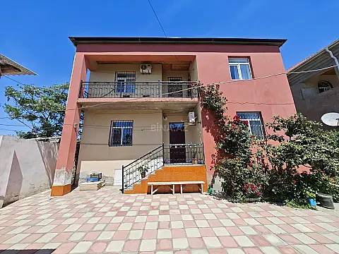 Satılır 6 otaqlı həyət evi 160 m² — Bakı 6 otaq 160.00 m²
