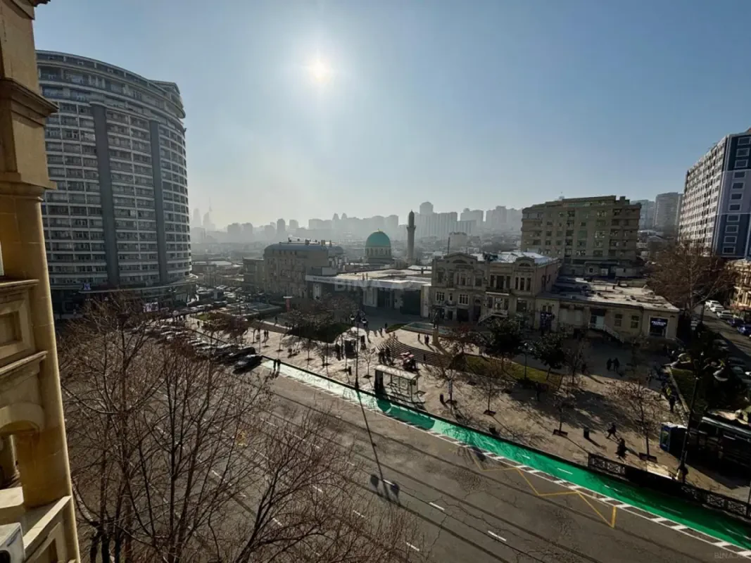 Satılır 2 otaqlı mənzil 66 m²