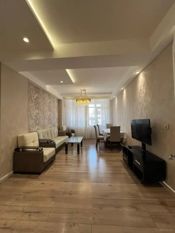 Kirayə verilir 2 otaqlı mənzil 78 m²