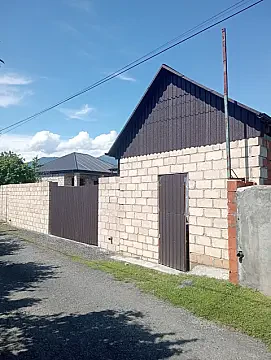 Satılır 5 otaqlı həyət evi 140 m² — Zaqatala 5 otaq 140.00 m²