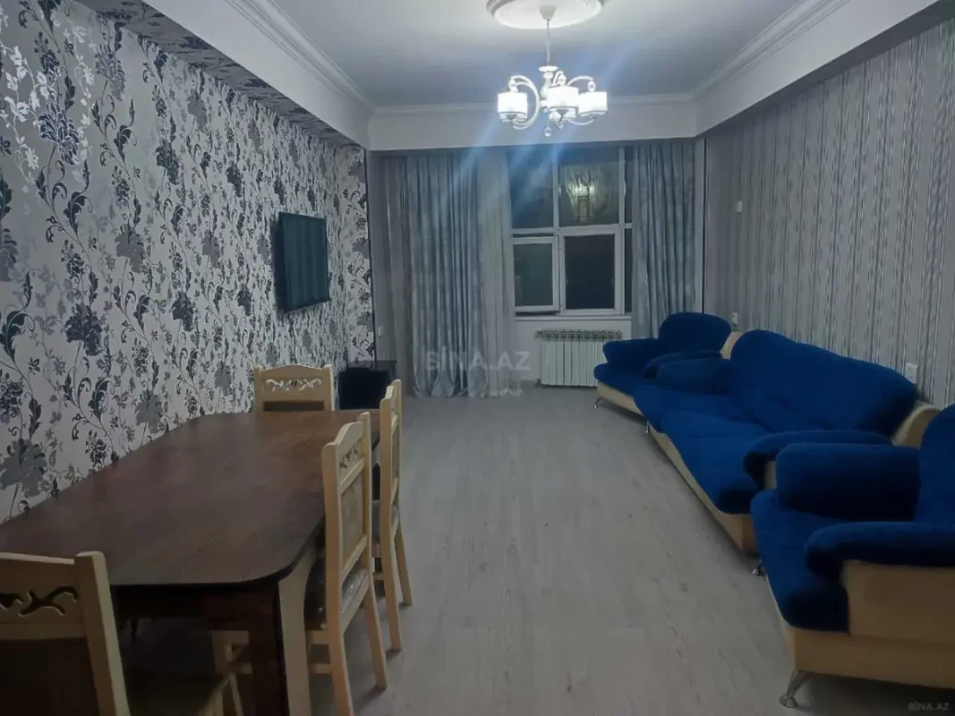 Kirayə verilir 4 otaqlı mənzil 120 m²