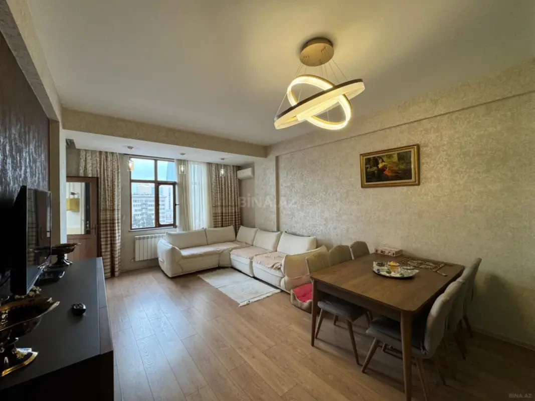 Satılır 2 otaqlı mənzil 80 m²