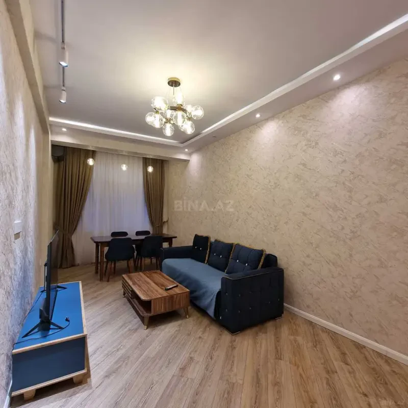 Kirayə verilir 2 otaqlı mənzil 65 m²