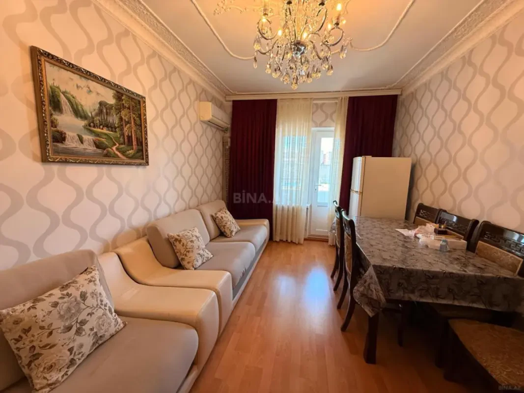 Satılır 4 otaqlı mənzil 110 m²
