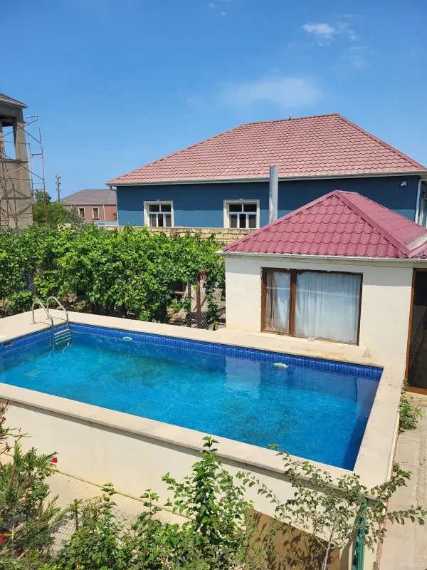 Kirayə verilir 4 otaqlı həyət evi 100 m²