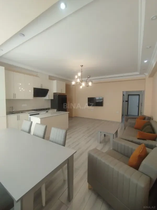 Kirayə verilir 4 otaqlı mənzil 120 m²