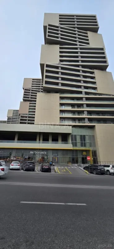 Satılır 2 otaqlı mənzil 98 m²