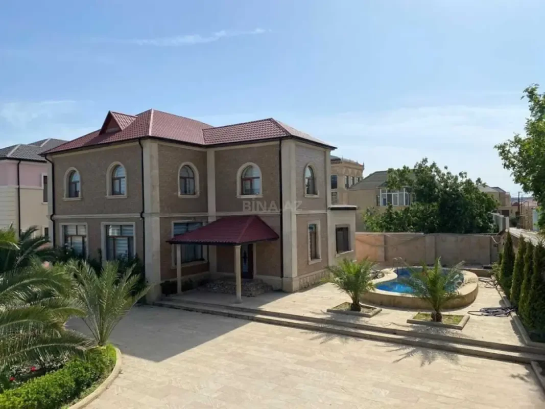 Kirayə verilir 6 otaqlı həyət evi 400 m²
