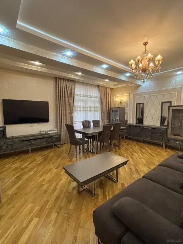 Kirayə verilir 3 otaqlı mənzil 126 m²
