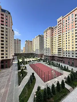 Satılır 4 otaqlı mənzil 181 m² — Bakı 4 otaq 181.00 m²
