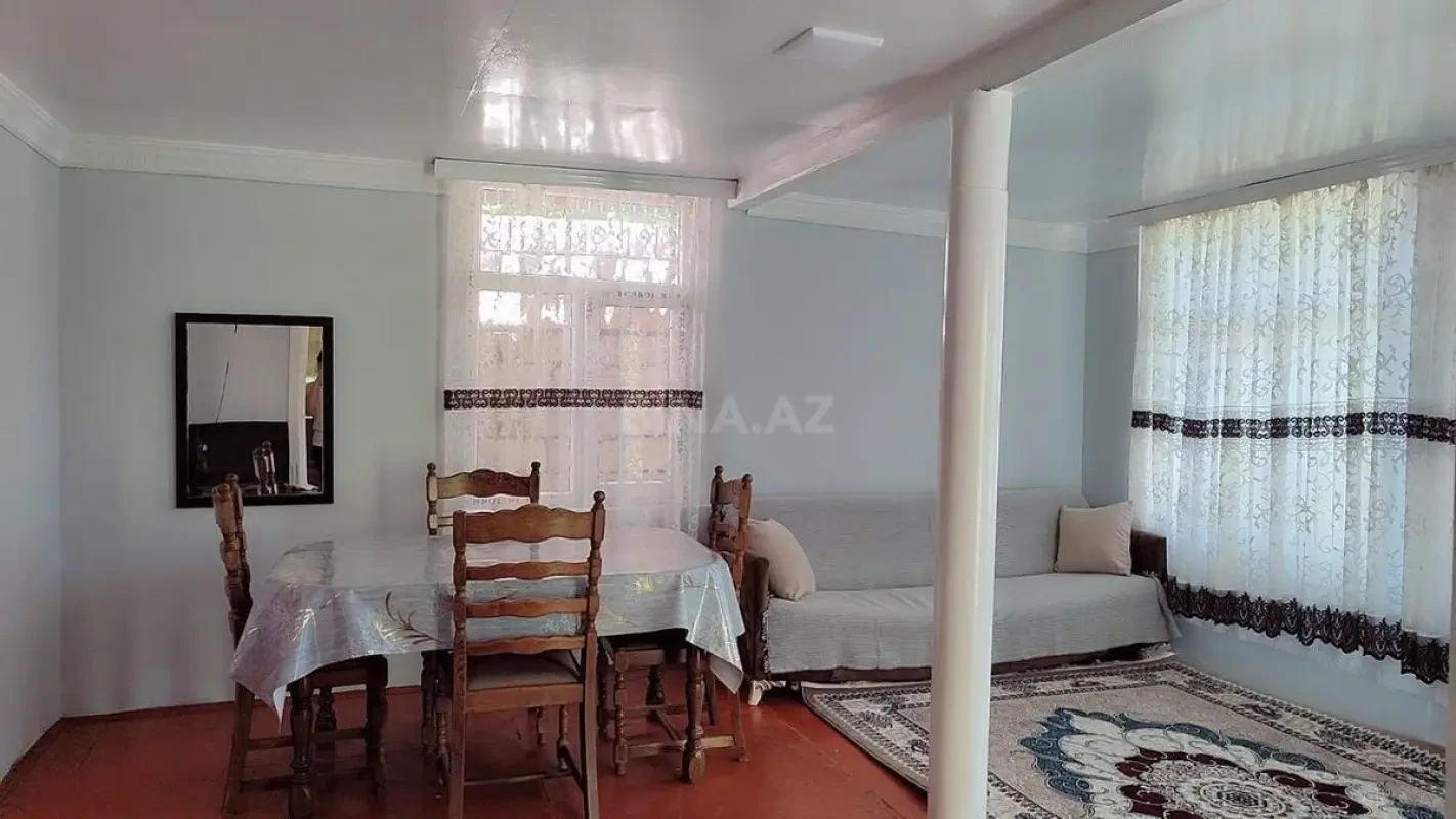 Kirayə verilir 3 otaqlı həyət evi 65 m²