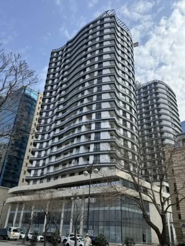 Satılır 2 otaqlı mənzil 72.4 m²