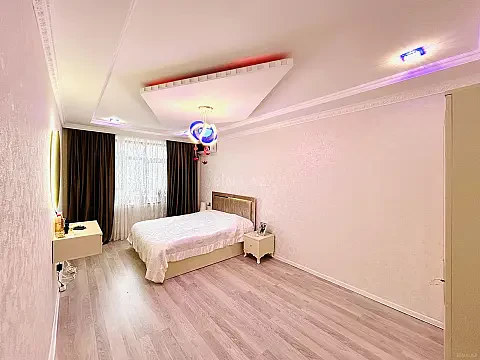 Satılır 3 otaqlı mənzil 71 m² — Bakı, M.Ə.Rəsulzadə qəs. 3 otaq 71.00 m²