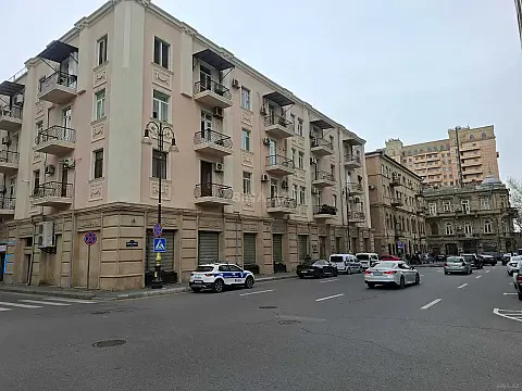 Satılır 3 otaqlı mənzil 80 m² — Bakı, Sahil qəs. 3 otaq 80.00 m²