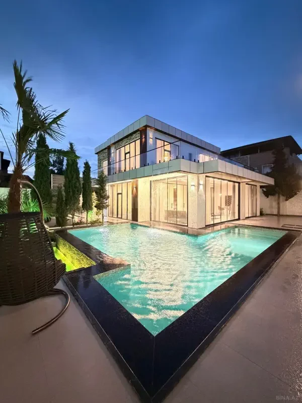 Satılır 5 otaqlı həyət evi 400 m²