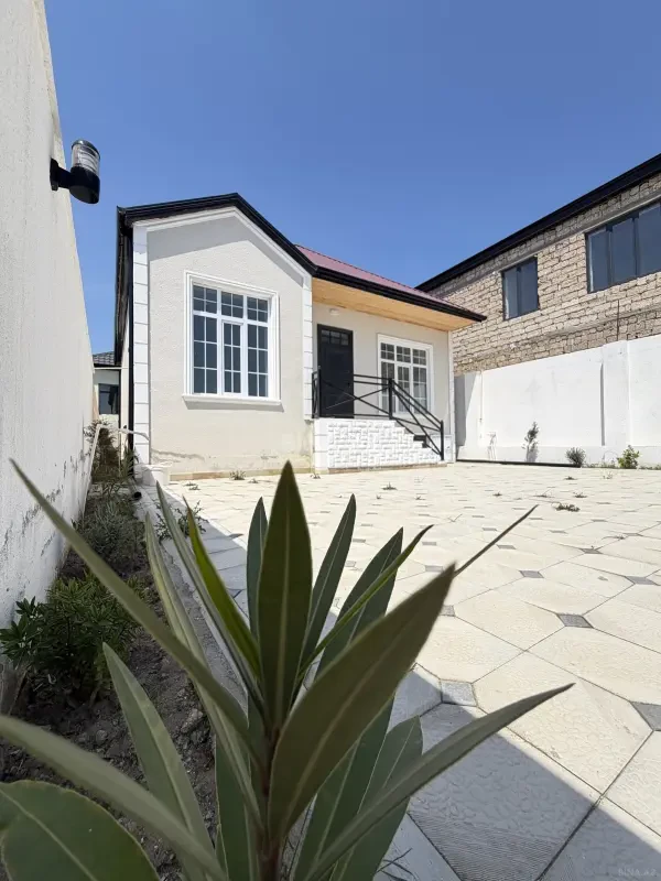 Satılır 3 otaqlı həyət evi 2.5 m²