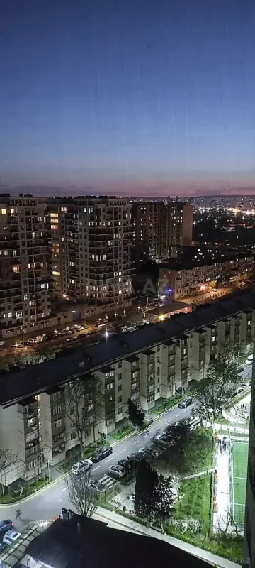 Satılır 2 otaqlı mənzil 76 m²