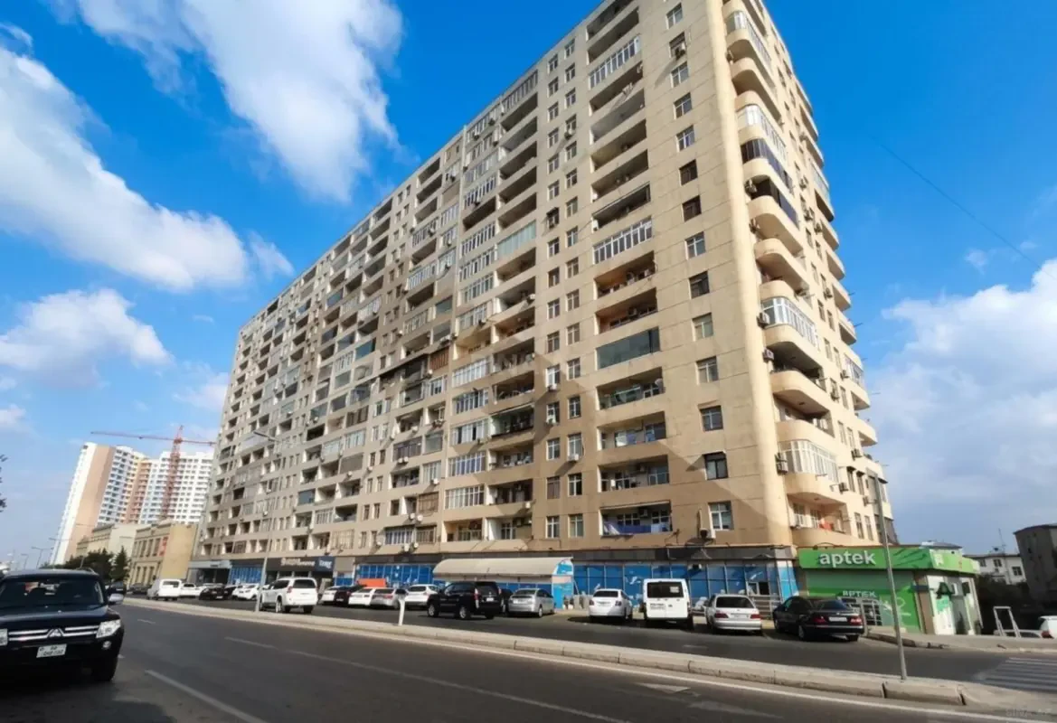 Satılır 3 otaqlı mənzil 120 m²