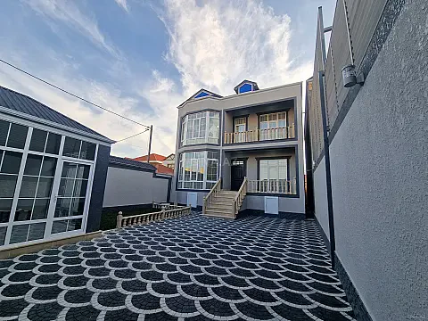Satılır 7 otaqlı həyət evi 214 m² — Bakı 7 otaq 214.00 m²