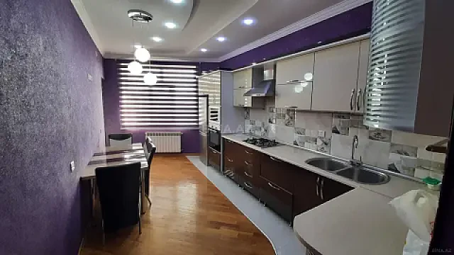 Kirayə verilir 2 otaqlı mənzil 75 m² — Bakı, Həzi Aslanov qəs. 2 otaq 75.00 m²