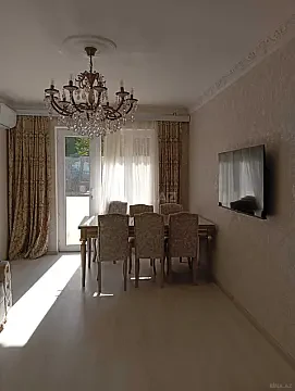 Kirayə verilir 3 otaqlı mənzil 90 m² — Bakı 3 otaq 90.00 m²