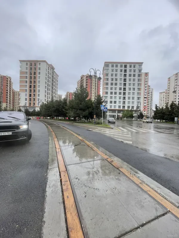 Satılır 3 otaqlı mənzil 98.6 m²