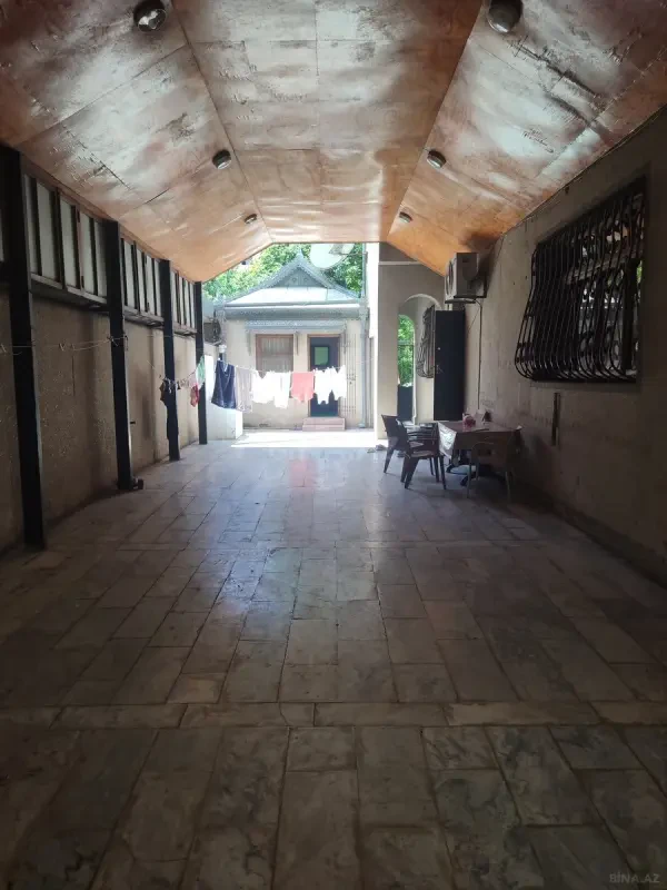 Satılır 5 otaqlı həyət evi 160 m²
