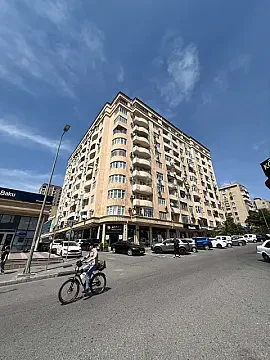 Satılır 4 otaqlı mənzil 124 m² — Bakı, Əhmədli 4 otaq 124.00 m²