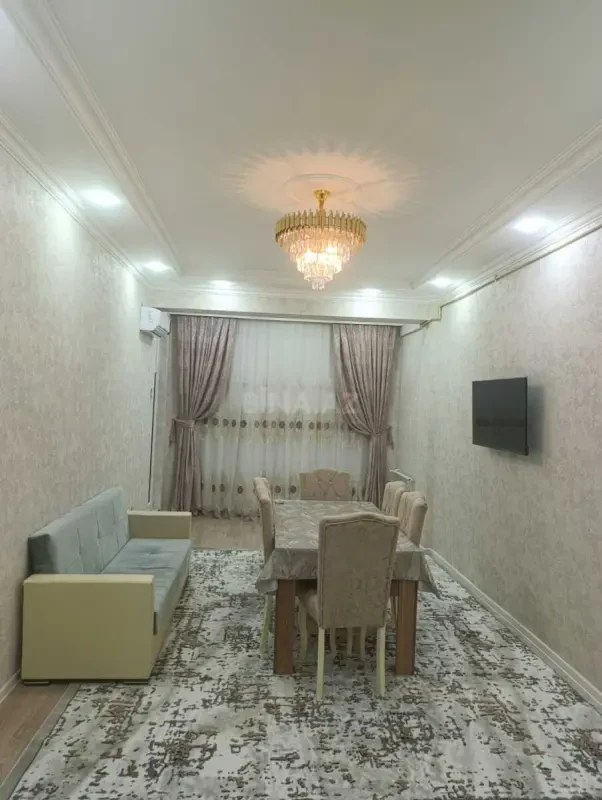 Kirayə verilir 2 otaqlı mənzil 72 m²