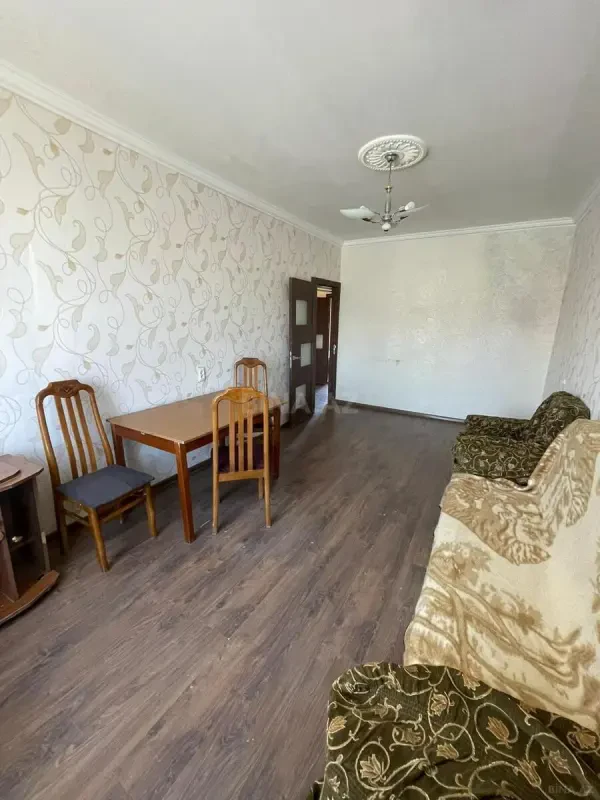 Kirayə verilir 3 otaqlı mənzil 75 m²