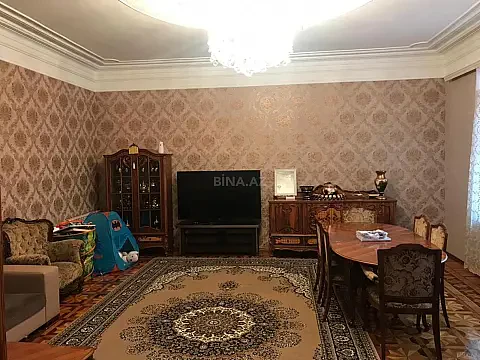 Satılır 5 otaqlı həyət evi 200 m² — Bakı 5 otaq 200.00 m²