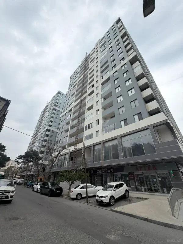 Satılır 3 otaqlı mənzil 110 m²
