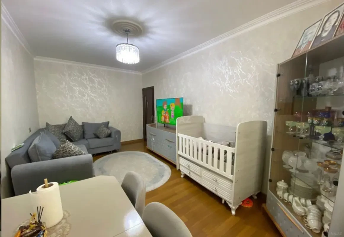 Satılır 2 otaqlı mənzil 65 m²